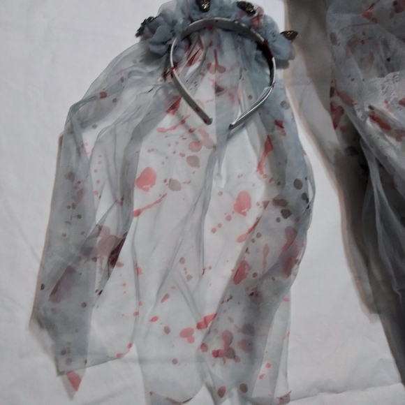 Ikali Zombie Bride Halloween Costume - Picture 5 of 9